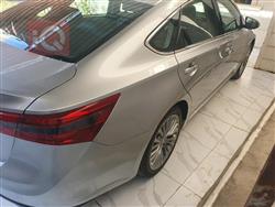 تويوتا أفالون